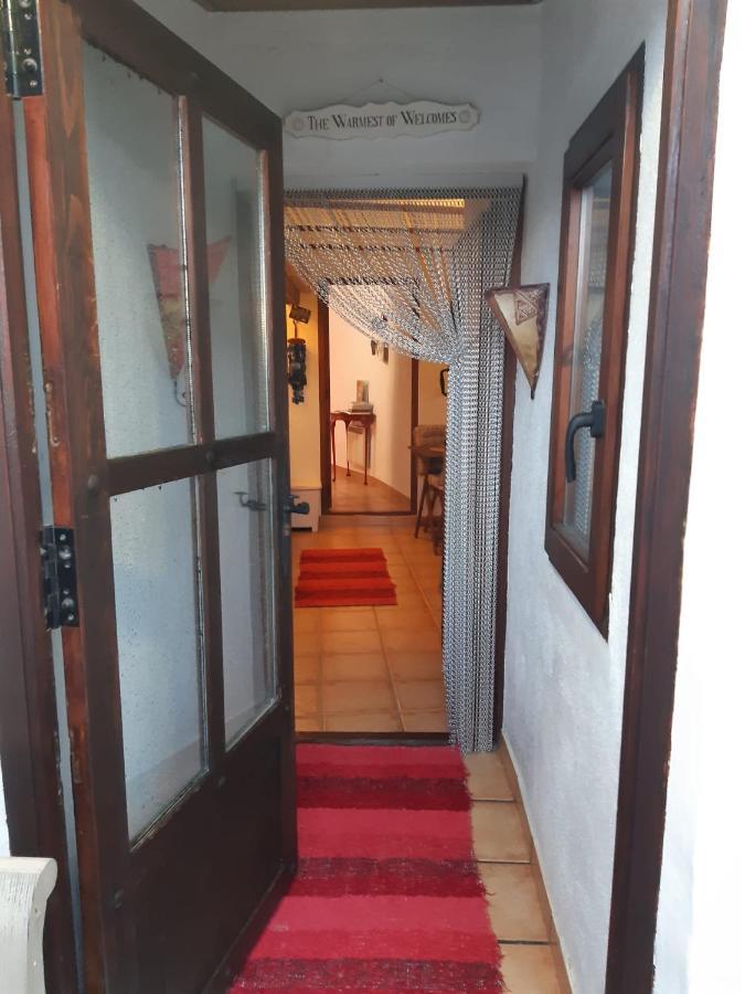 Cuevas Galera - Cuevas De La Luz Bed & Breakfast Exterior photo